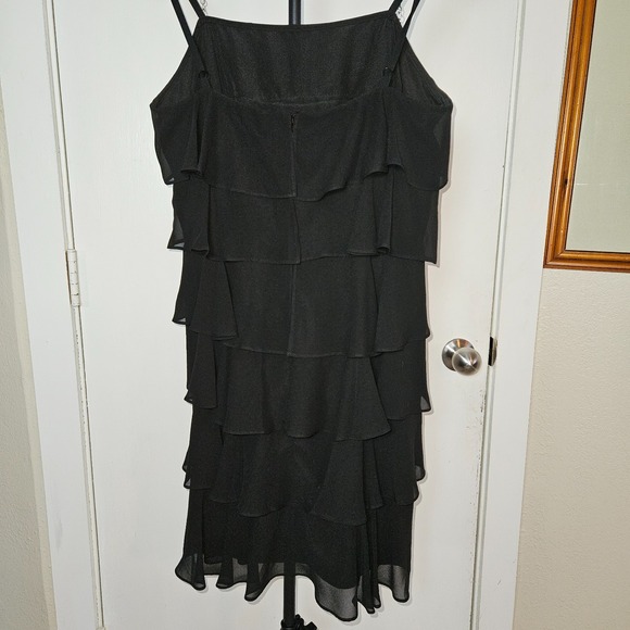 LOFT Womens Black Tiered Ruffle Dress Size 12 Sleeveless Holiday  Cocktail LBD - Picture 3 of 6